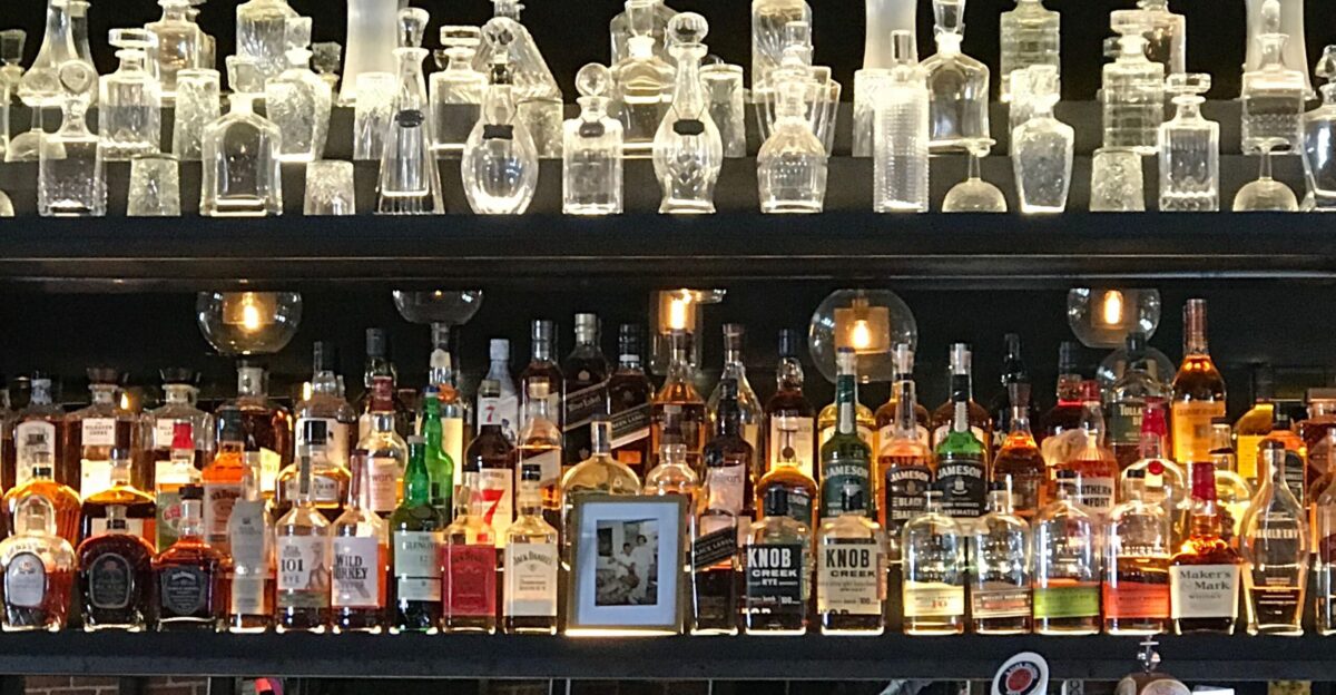 by Tanaquil Papertian