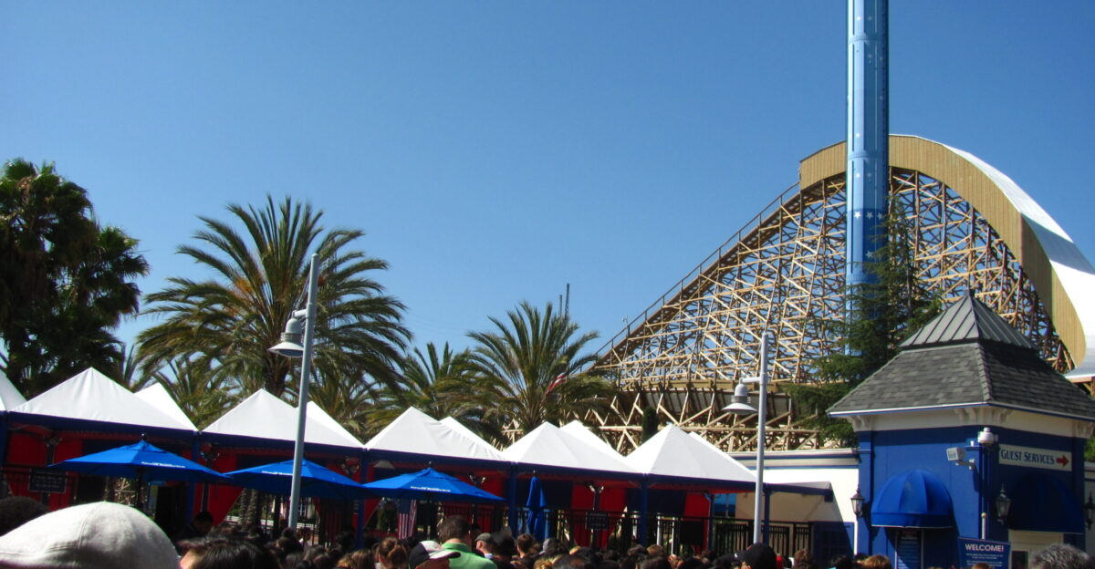 Queue for Park Entrance