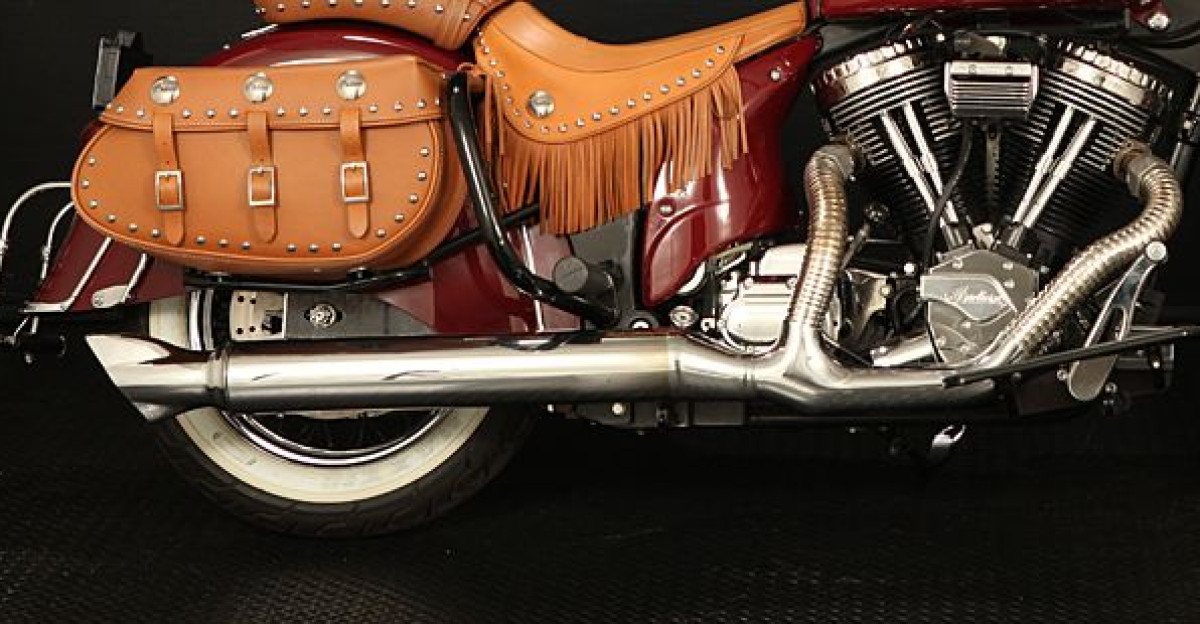 th Century Cycles Billy Joel s ShopThis 2003 Indian Chief was the last year of the first generation 100 cubic inch Powerplus motor Shortly afterwards Indian dissolved their corporation to be reformed in 2006 Through all of the changes in ownership certain styling cues have remained constant such as the Indian head mascot on the front fender the deeply valanced fenders and the fine leather work on the saddles and luggage by Monica Monique Love