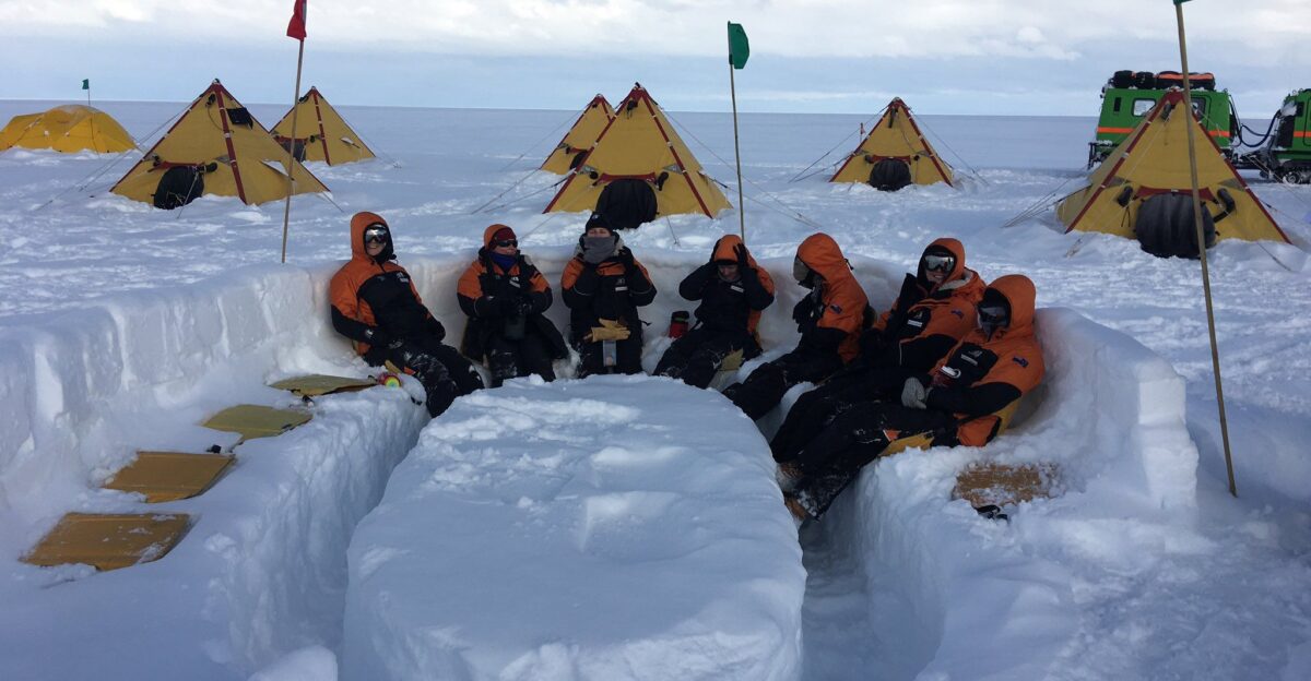 Teaching science on the Southern ice - UCNZ NEWS Jan 2020 by Ivanna