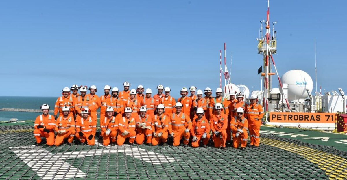 by Rafael Casagrande Dezan