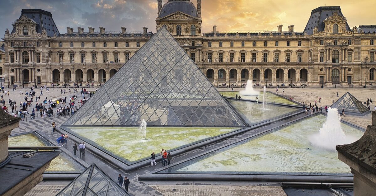 museum pyramid louvre paris france architecture tourism french monument historic landmark louvre louvre louvre paris paris paris paris paris french