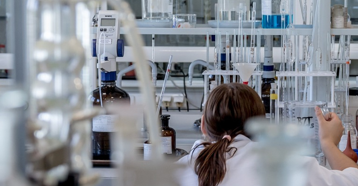 chemist laboratory analysis chemistry research woman female girl laboratory laboratory laboratory laboratory laboratory chemistry chemistry research research