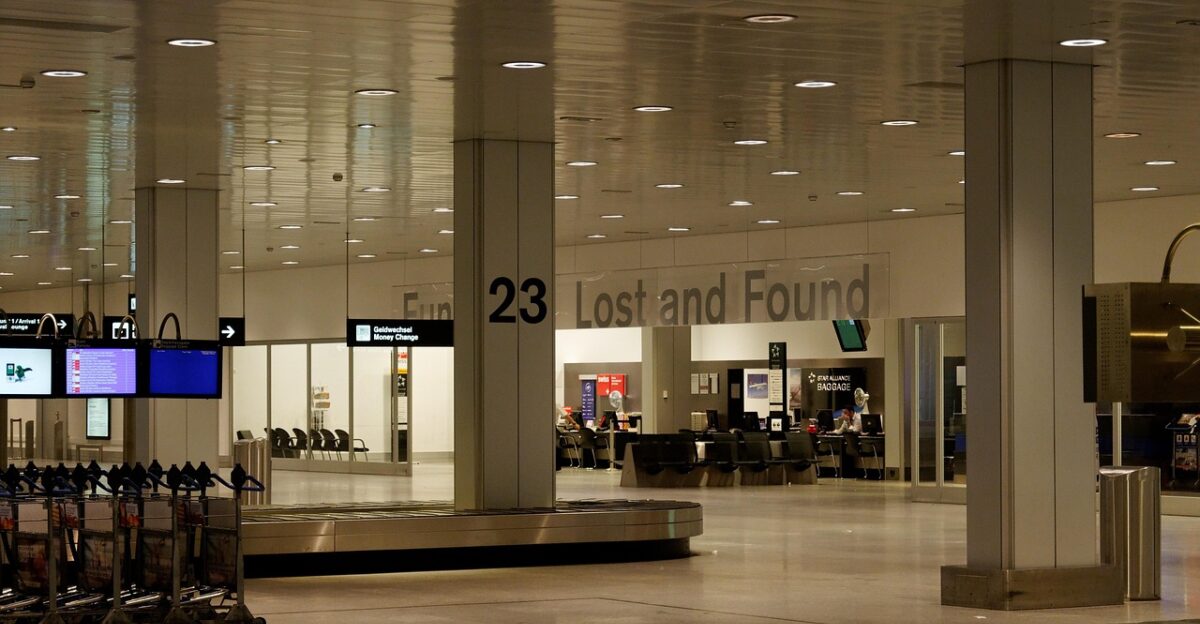airport zurich arrival luggage band airport airport airport airport airport luggage band
