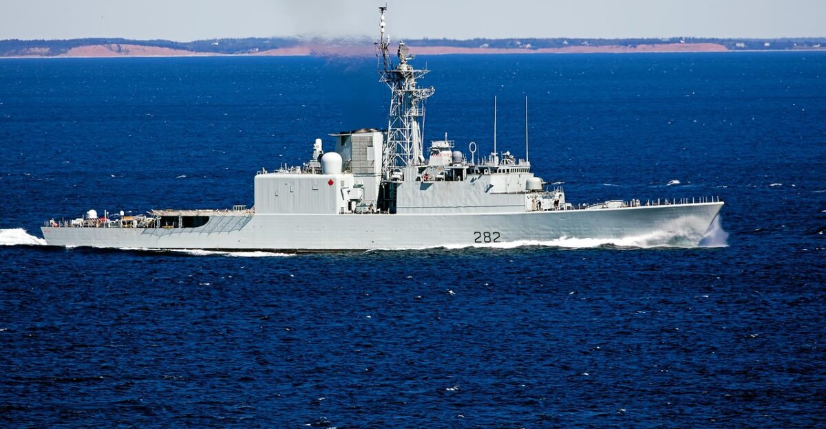 hmcs athabaskan nature royal canadian navy destroyer navy water vessel sea ocean