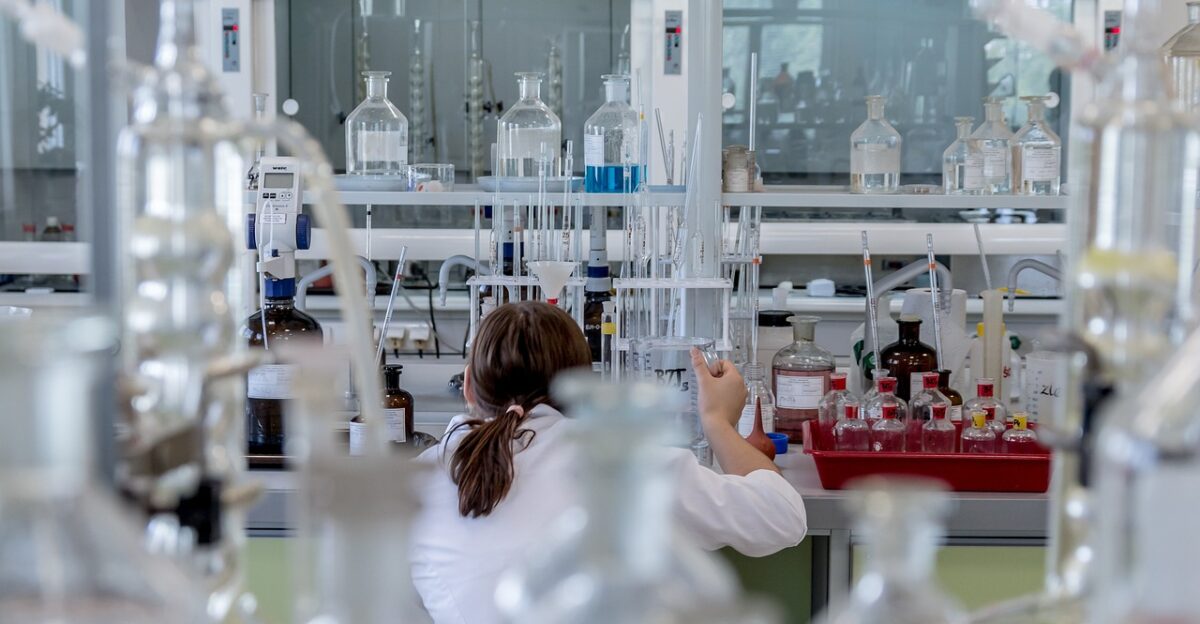 chemist laboratory analysis chemistry research woman female girl laboratory laboratory laboratory laboratory laboratory chemistry chemistry research research