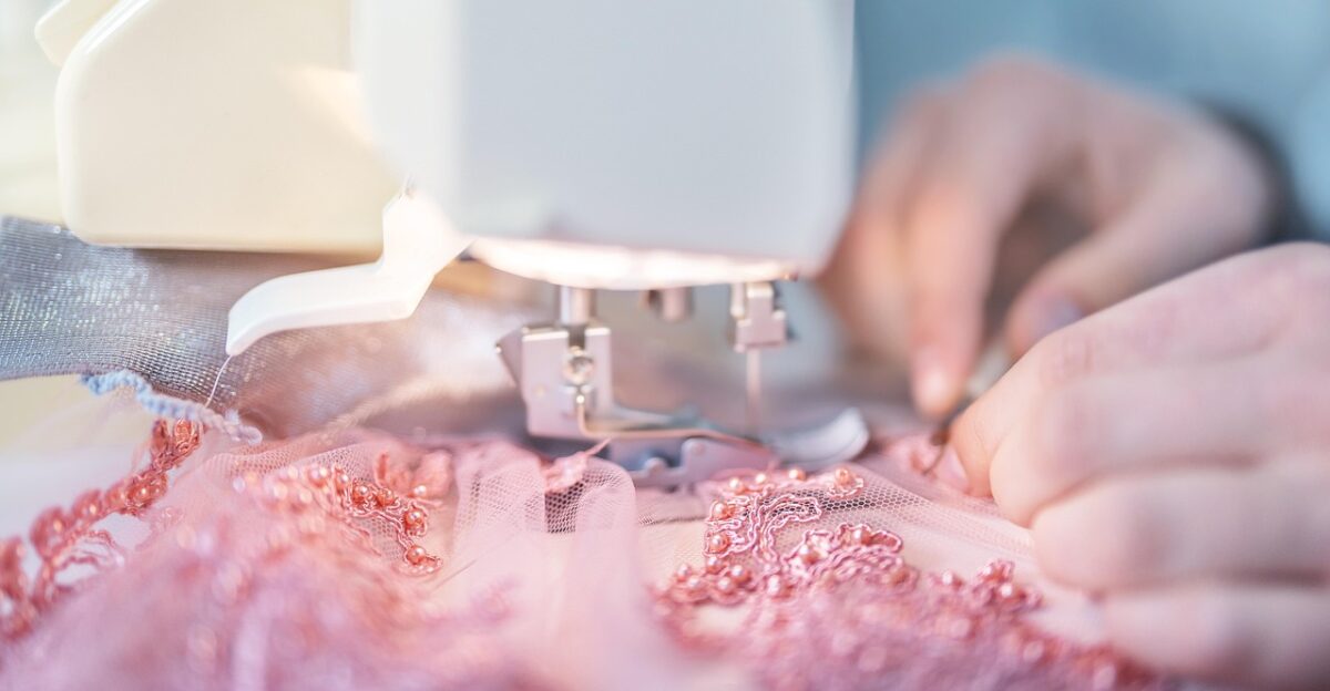 sew hobby work craft pearl fabric pearls glitter festive sewing machine cook sew craft sewing machine sewing machine sewing machine sewing machine sewing machine