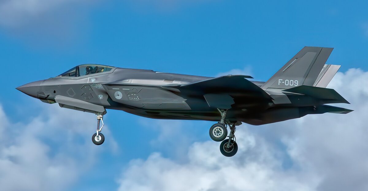 f-35 aircraft jet stealth military airplane f-35a fighter plane aviation flying f35 flight speed