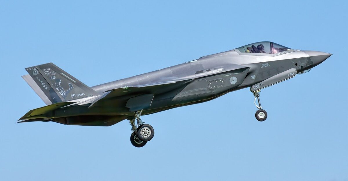 f-35 jet stealth plane aircraft military fighter nature f-35a aviation flying flight airplane f35 sky speed