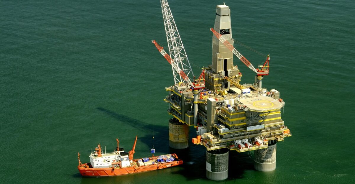 russia oil platform rig boat ship sea ocean water drilling platform structure architecture nature outside energy russia oil platform oil platform oil platform oil platform oil platform rig