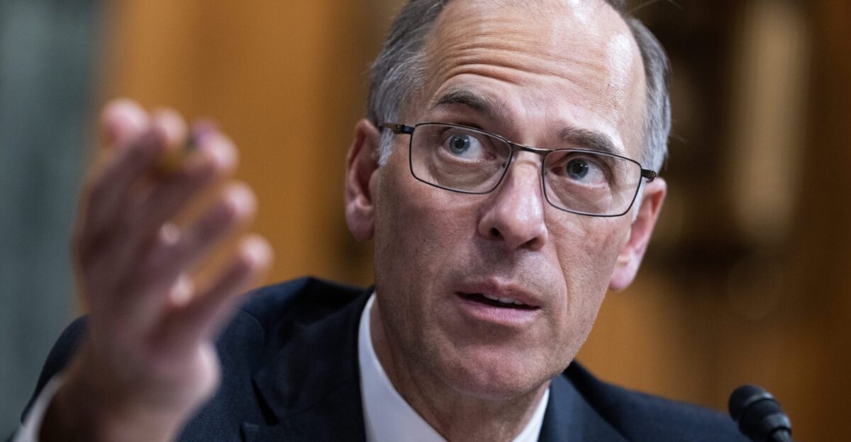 Moody s Mark Zandi warns Fed of future rate hikes Fortune