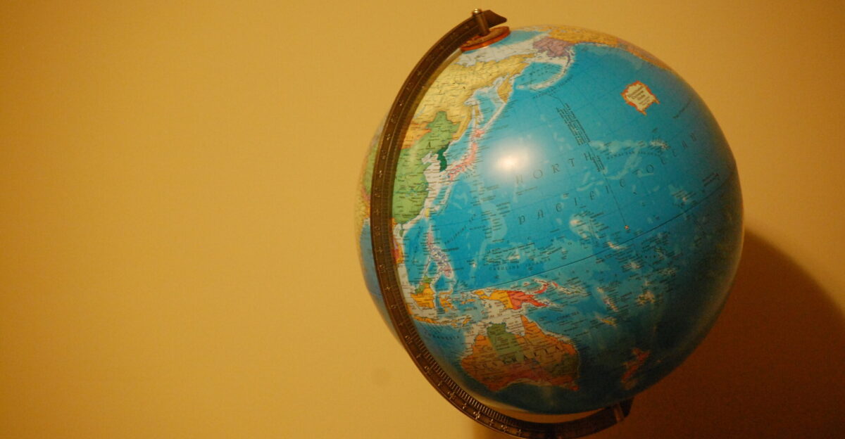 Globe with yellow background 1