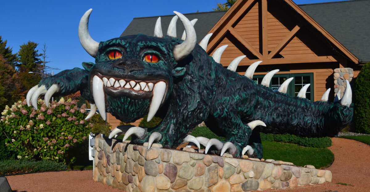 The Hodag in front of the Rhinelander chamber of commerce