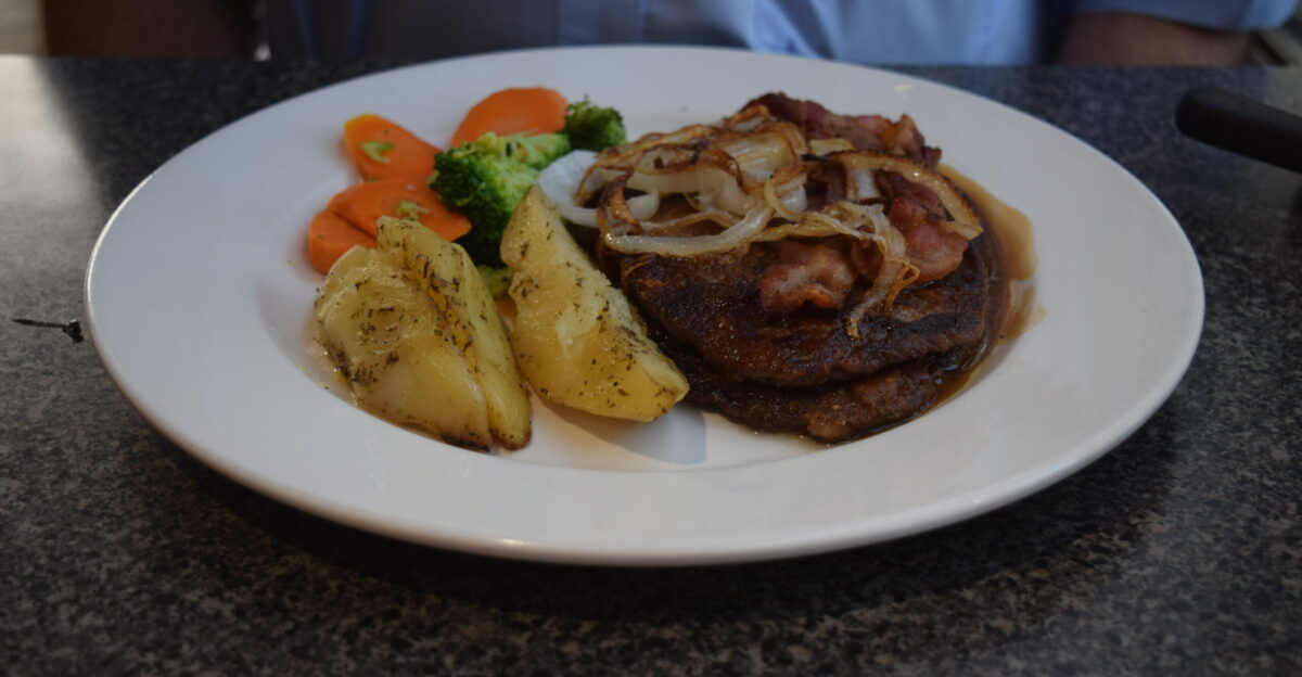 Liver and Onions Naxos Greek Restaurant Thunder Bay