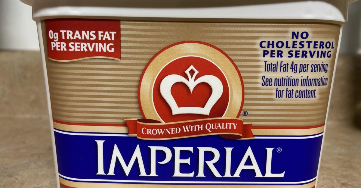 Imperial brand Vegetable Oil Spread r AccidentallyVegan