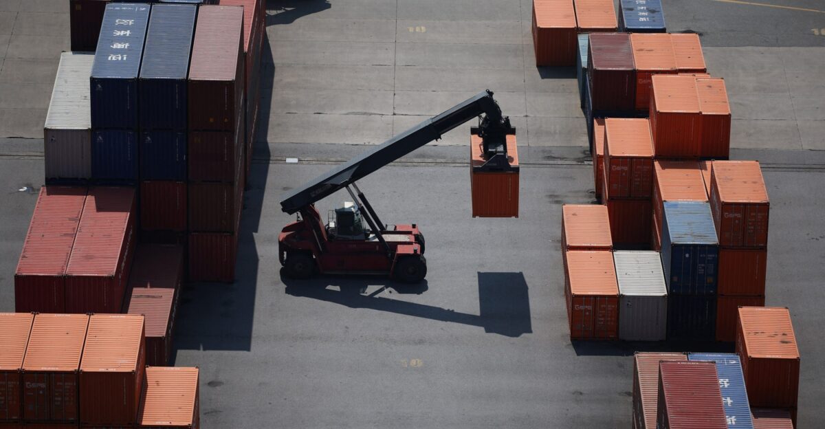 South Korea April 1-20 exports fall as US shipments drop amid