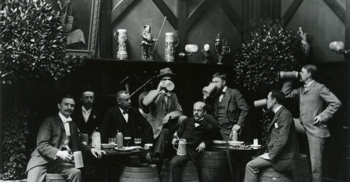 Robert L Bracklow Munchen Hoffbrau Interior ca 1896-1905 New-York Historical Society by Erin Goldstein