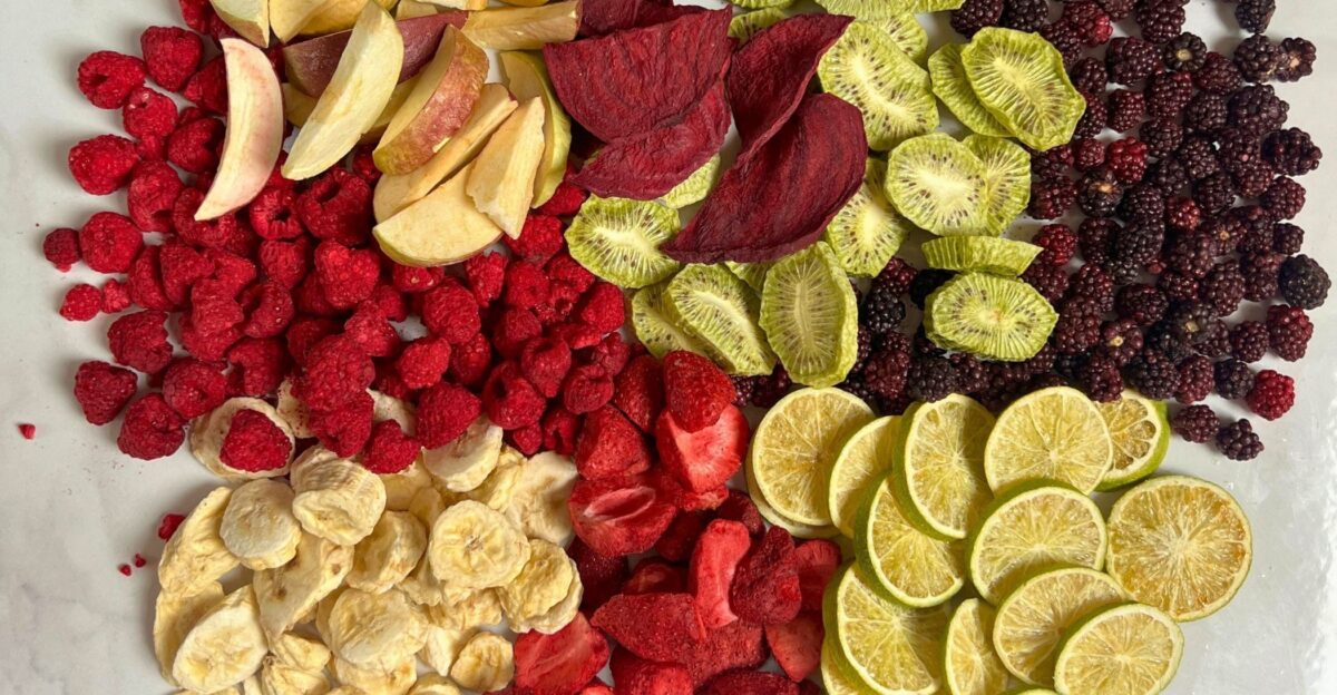 Healthy Snack Box 8 Packs of Freeze Dried Berries Fruits Veggies Natural No Added Sugar Camping Snacks Toppings Infused Water Cakes by EtsyUK