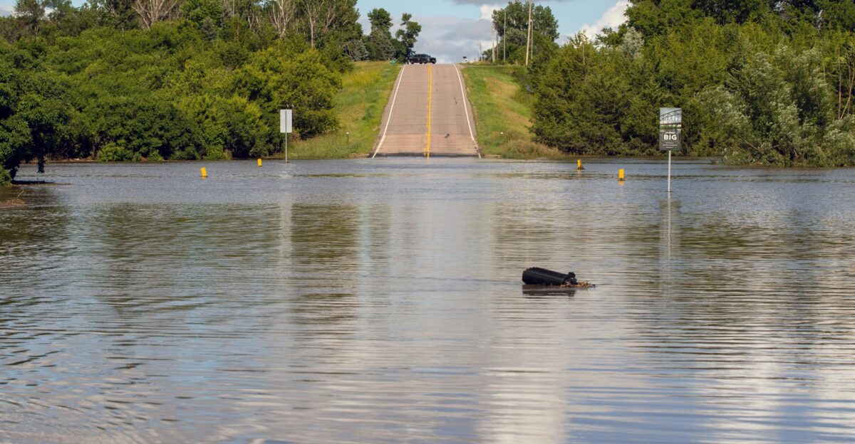 Flooding forces people from homes in some parts of Iowa while much