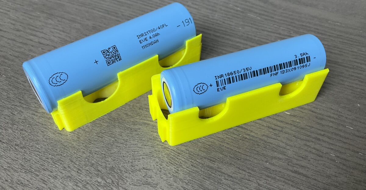 Two lithium ion battery cells manufactured by EVE Energy Co - INR18650 35V - INR21700 40PL