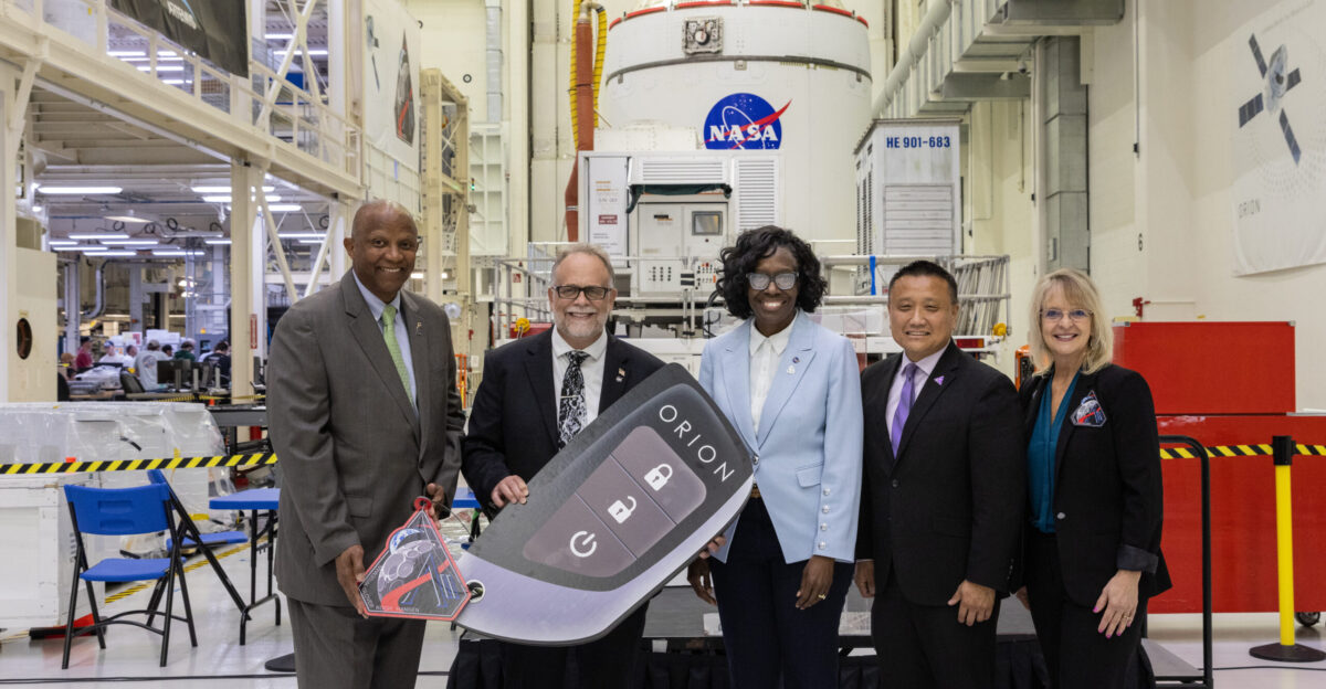 From left Kevin Manning acting center director NASA s Kennedy Space Center Shawn Quinn Exploration Ground Systems program manager Lakiesha Hawkins assistant deputy associate administrator Moon to Mars Program office Howard Hu Orion program manager Debbie Korth Orion deputy program manager participate in a handover ceremony of NASA s Artemis II Orion spacecraft to crews with the agency s Exploration Ground Systems Program at the Neil A Armstrong Operations and Checkout Building at NASA s Kennedy Space Center in Florida on Thursday May 1 2025 The spacecraft will be transported to the Multi-Payload Processing Facility to undergo fueling and processing for prelaunch operations The Artemis II test flight is the first crewed flight under NASA s Artemis campaign and is another step toward missions on the lunar surface and helping the agency prepare for future human missions to Mars