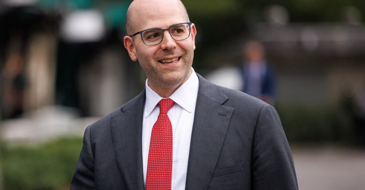 What to know about Stephen Miran the tariff proponent Trump just nominated to join the Fed s board of governors Miran is a rarity a highly trained economist who makes a logical-sounding case for Trump s stunningly contrarian game plan by Crystal Ball Markets Trade CFDs Forex Cryptos and Options