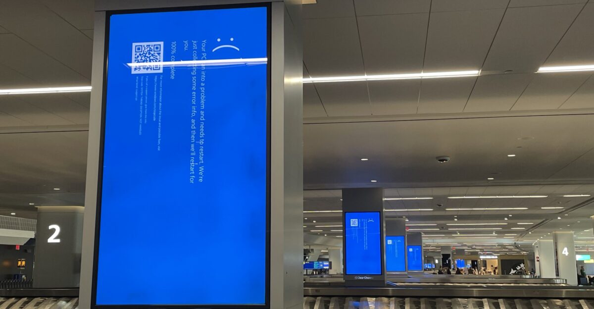 Blue screens of death at LGA airport from the CrowdStrike 2024 July outage