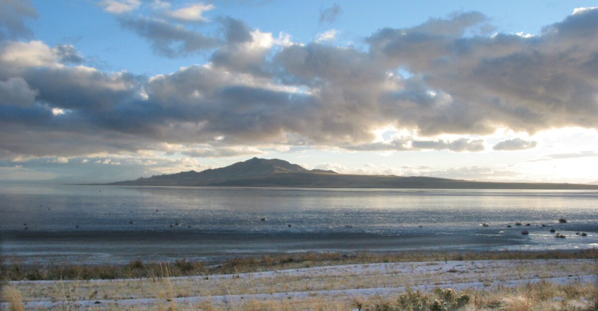 POTD September 9 2013 Great Salt Lake Utah Great Salt Lake Utah Photographer Carole McCalla Great Salt Lake is likely best known for its high salinity and large size Yet this unique lake also supports mineral and brine-shrimp industries provides a resting place for millions of migratory birds and reveals varied spectacular sights Sunsets over distant islands white beaches and water colors ranging from blue to pink offer inspiration for artists by Victor Fortier