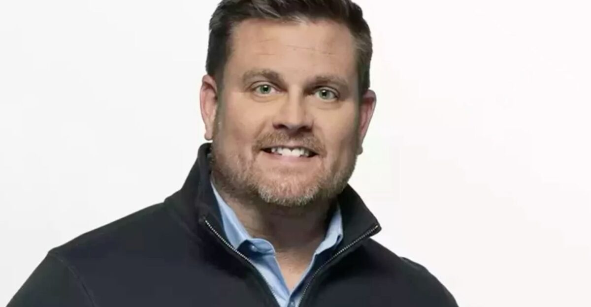 United Healthcare CEO Brian Thompson annual income 10 2 million by Rocco Rules