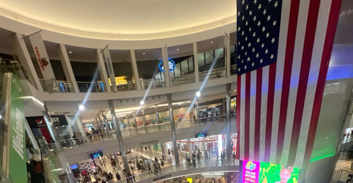 mall of america by Antonio