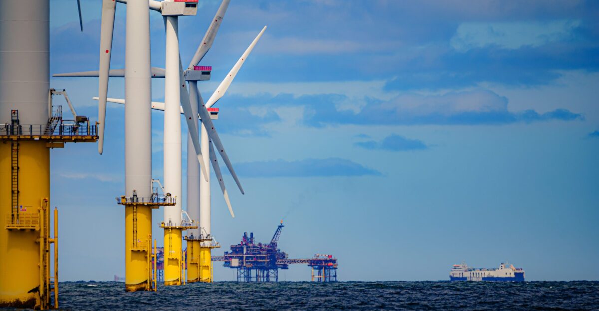 World s biggest floating offshore wind farm gets go-ahead The