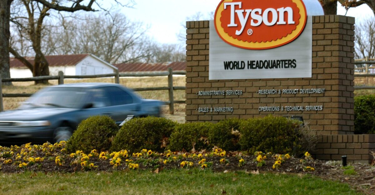 No Tyson Foods isn t putting insects in human food this is for pets and fish Fact check by Yahoo Life