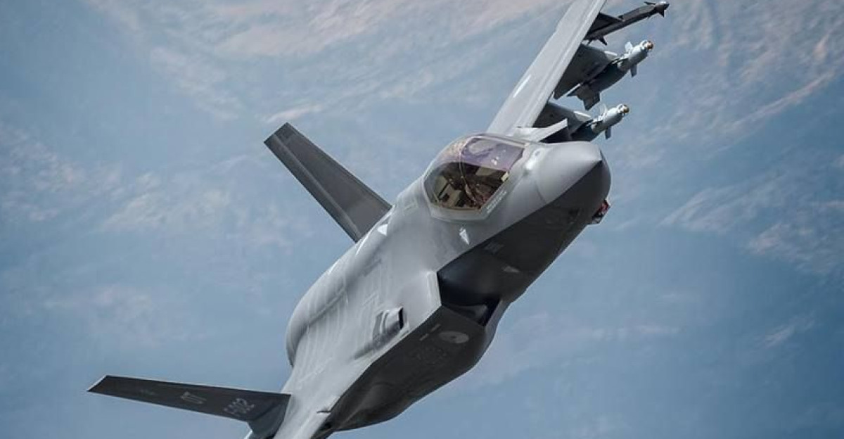 Dutch F- 35 by HowardShegoi