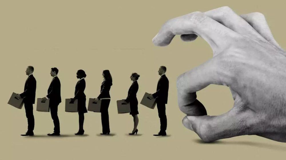 Here Are The Top 15 Biggest Tech Layoffs Of All Time by Pam H