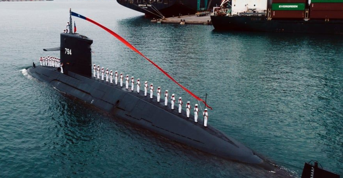 Kaohsiung, Taiwan The Taiwanese navy’s Dutch-built Hai Hu submarine surfaces at the Tsoying naval base during a groundbreaking ceremony for a submarine manufacturing plant by Absolute Gold Music
