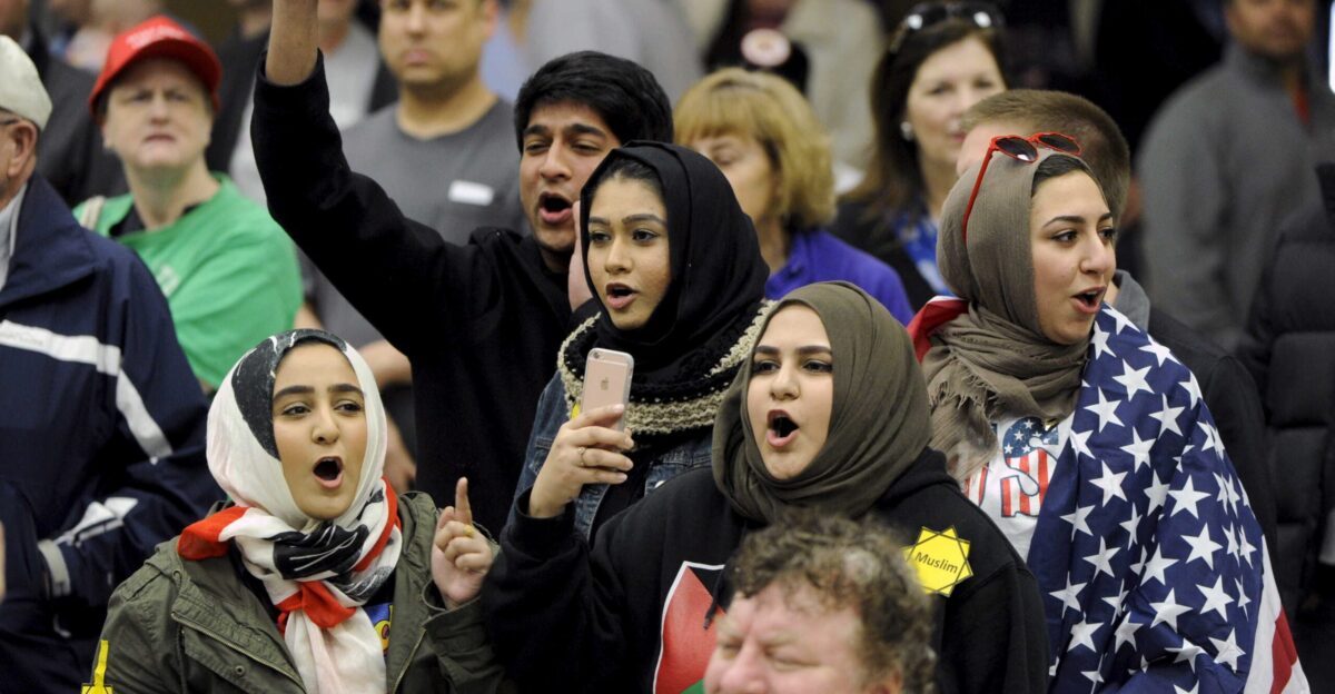 The countrywide event called Meet a Muslim was launched in an effort to educate the public about Islam and foster lasting relationships with other communities American muslim today First Muslim American state First Muslim Chaplain New York City Muslims work Muslims give back LINK muslimah muslim covid19 women america american muslim today newzealand USA by American Muslim Today