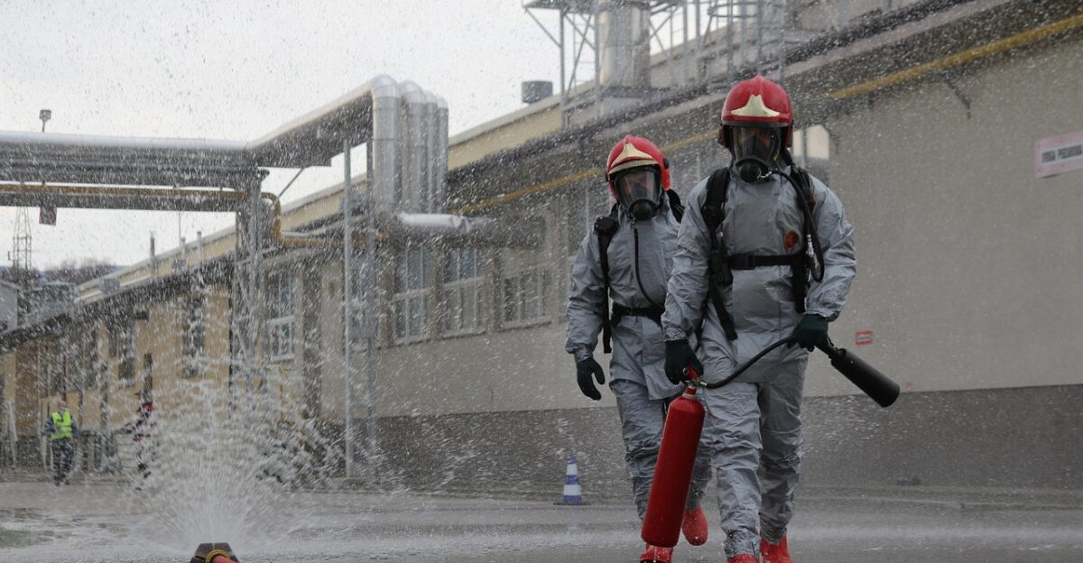 chemistry nature poisoning help fire ammonia rescue environment fire department hydrant water