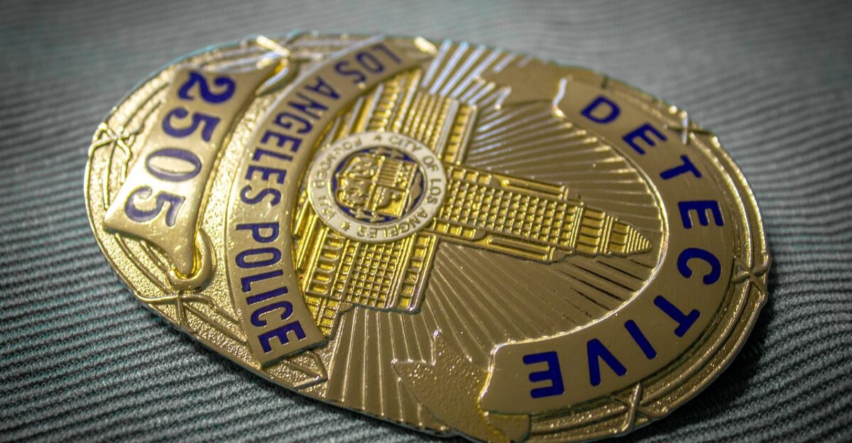 police brand service brand badge los angeles gold lapd service cop bull detective snoop id badge badge badge lapd lapd lapd detective detective detective detective detective