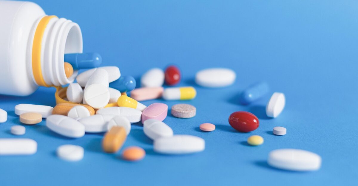 medicine pills medication full hd wallpaper free background bottle background tablets pharmacy pharmaceutical 4k wallpaper 1920x1080 mac wallpaper windows wallpaper healthcare wallpaper hd free wallpaper wallpaper 4k cool backgrounds 4k wallpaper supplements packaging desktop backgrounds laptop wallpaper beautiful wallpaper hd wallpaper antibiotics