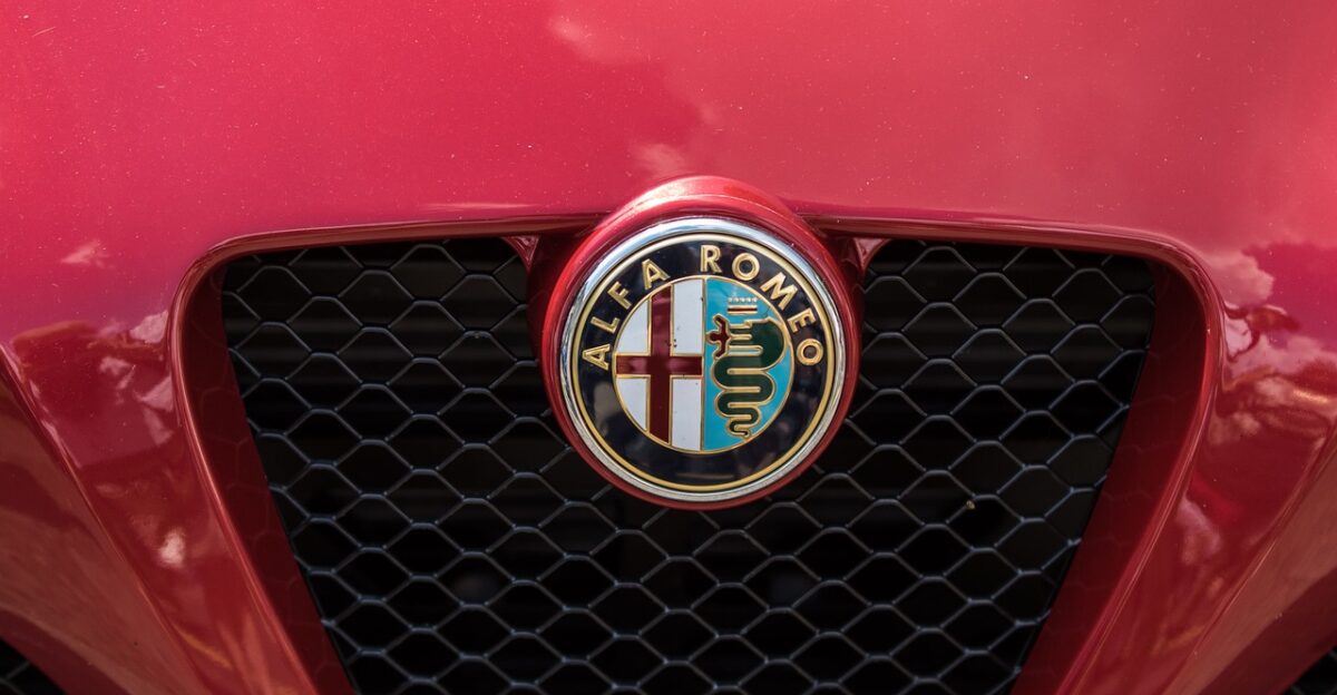 automobile alfa romeo grille logo coat of arms vehicle transport system luxury alfa romeo alfa romeo alfa romeo alfa romeo alfa romeo