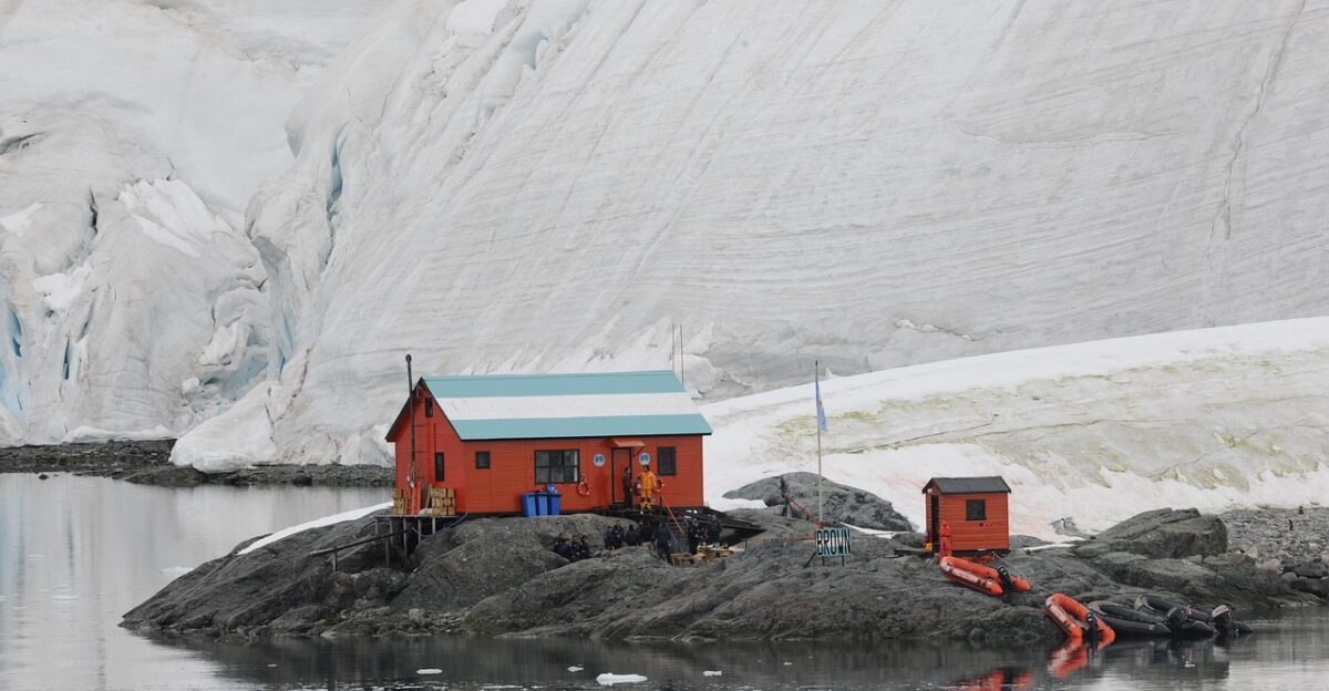 hut antarctic observation glacier island antarctic station antarctic antarctic antarctic antarctic antarctic