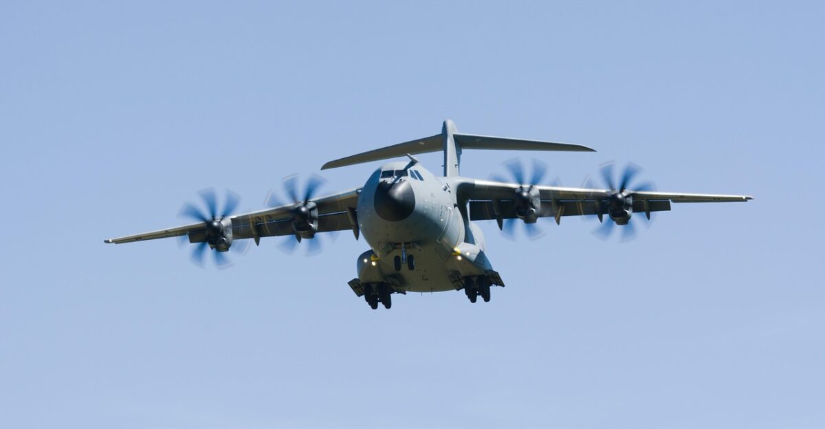 airbus a400m landing plane aircraft aviation transportation military raf a400m a400m a400m a400m a400m raf raf raf