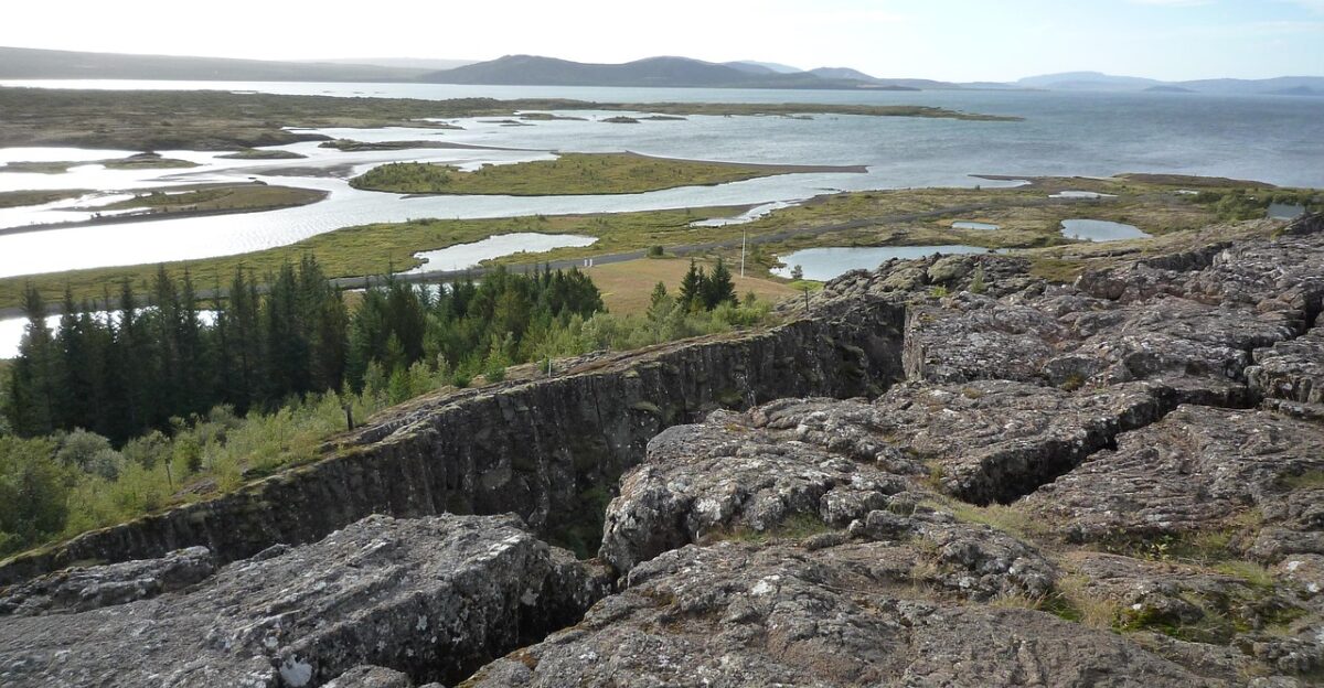 iceland nature landscape tectonic plate warp