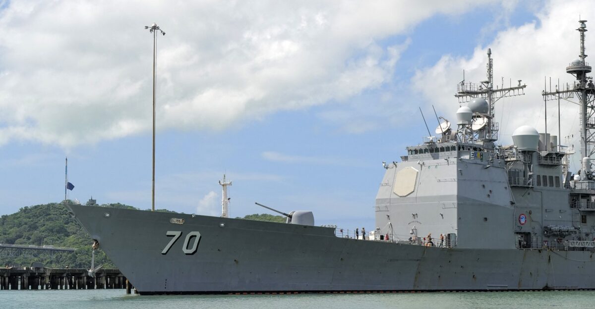 Navy warships amass near Venezuela