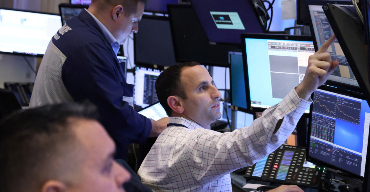 Markets stagger as Russia sanctions intensify Reuters