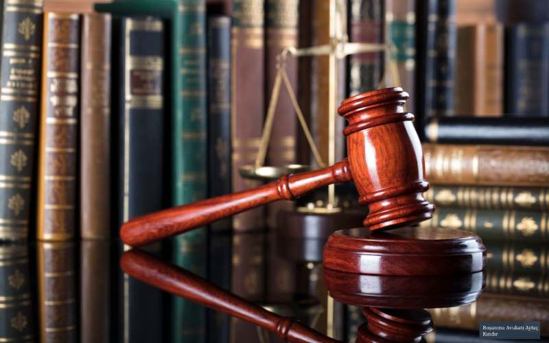 Bu g rsel stanbul da bir bo anma avukat fig r n n sanal ortamda olu turulmu ve i lenmi bir g r nt s d r