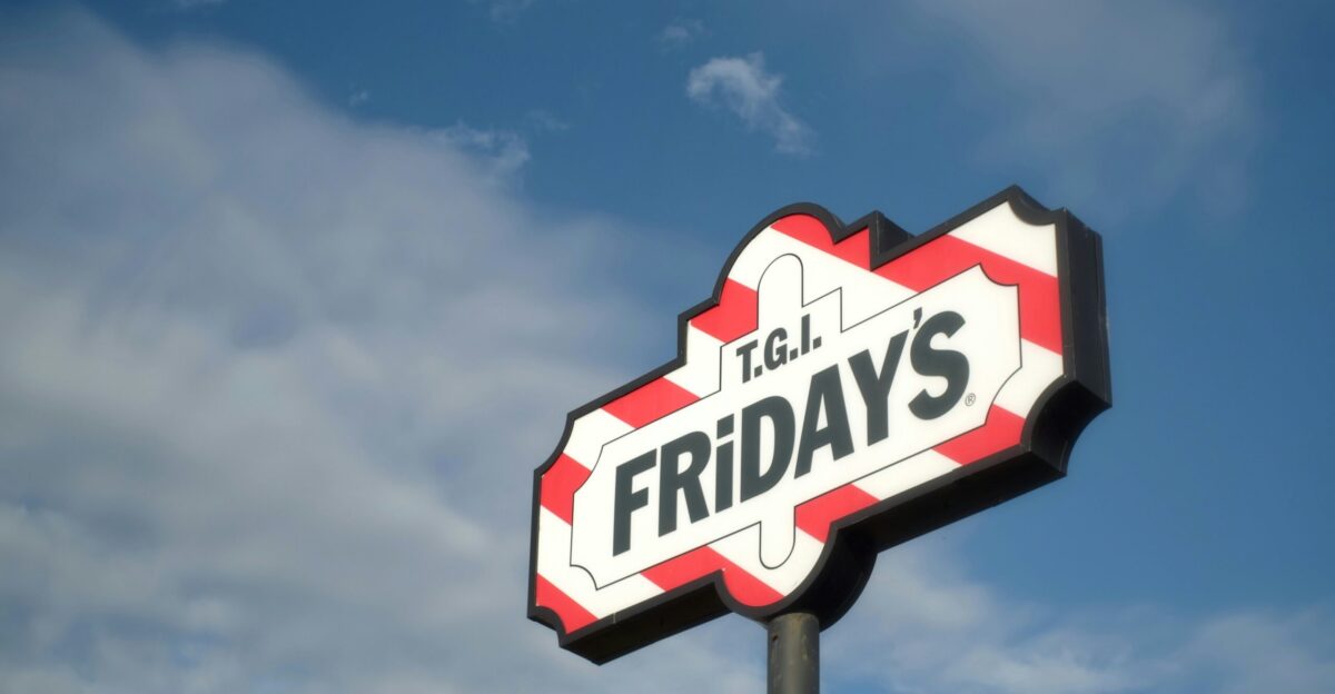 TGI Fridays signage