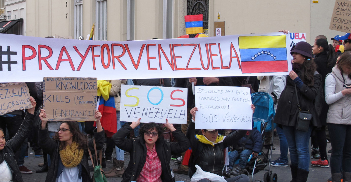 Protest outside of Venezuelan Embassy PrayForVenezuela