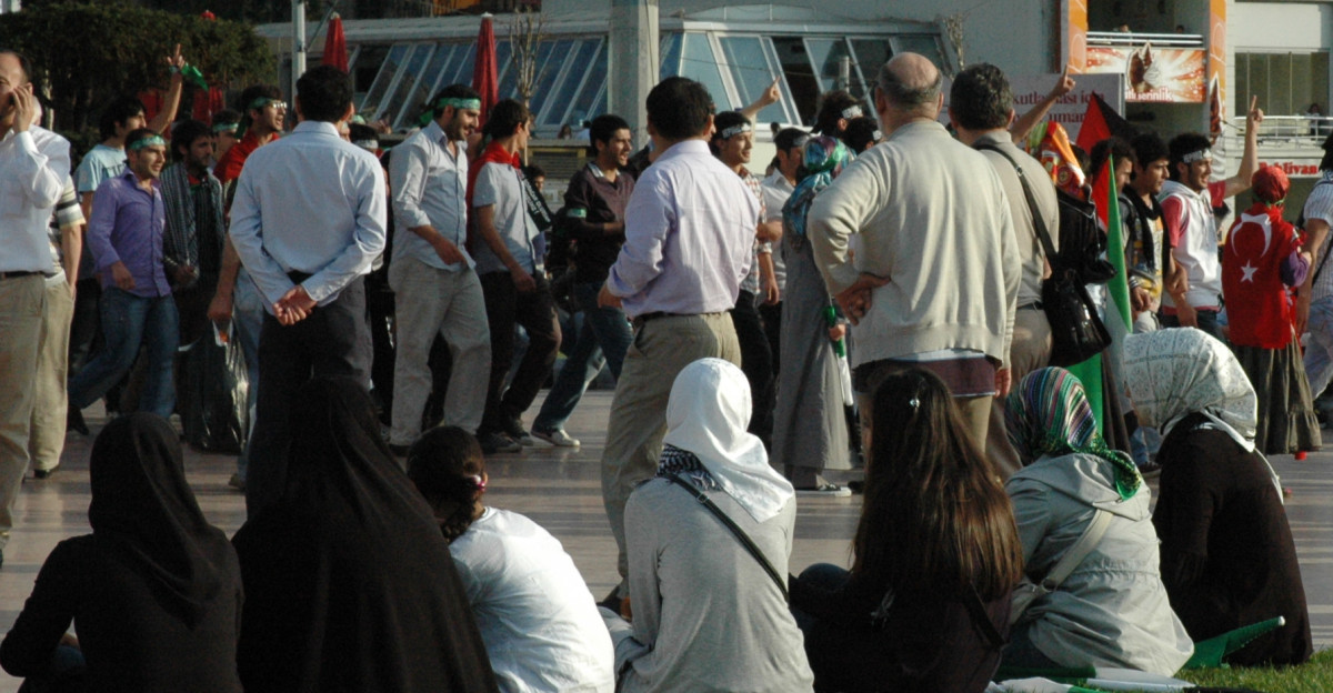 group of youngsters coming on Taksim square to take part on the demonstration in protest of Israel assault on the freedom flotilla