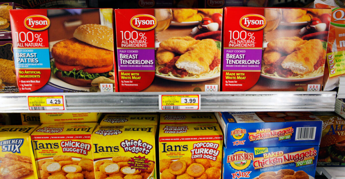 Tyson Foods To Stop Giving Chickens Antibiotics Used By Humans